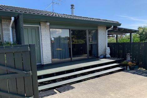 Photo of property in 2/121 Prince Regent Drive, Half Moon Bay, Auckland, 2012