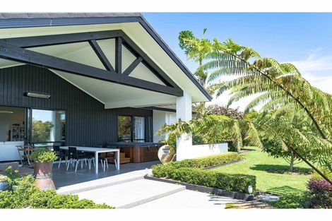 Photo of property in 10 Cochrane Drive, Kerikeri, 0230