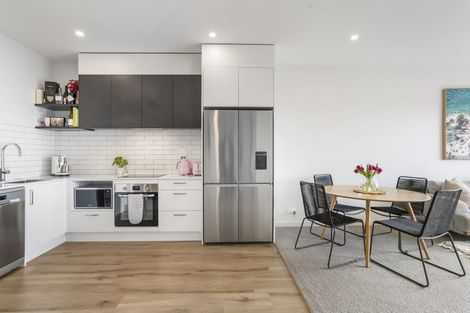 Photo of property in 12/1 Genevieve Lane, Hobsonville, Auckland, 0616