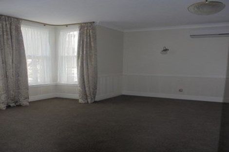 Photo of property in 127 Tasman Street, Mount Cook, Wellington, 6021