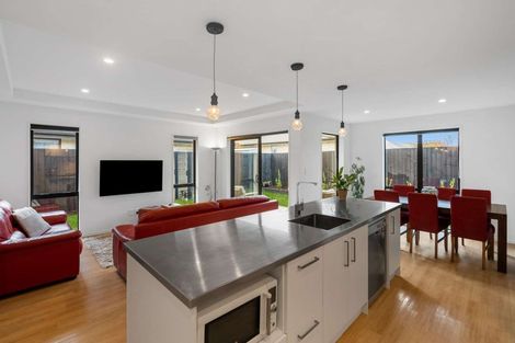 Photo of property in 19 Bamber Crescent, Halswell, Christchurch, 8025