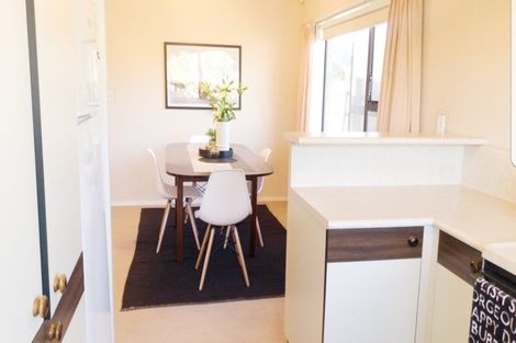 Photo of property in 8 Jasmine Avenue, Dinsdale, Hamilton, 3204