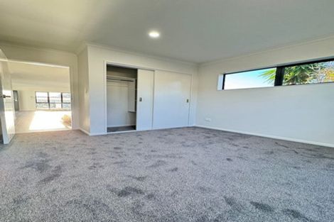 Photo of property in 100a Everglade Drive, Totara Heights, Auckland, 2105