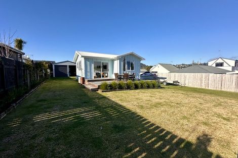 Photo of property in 207 Tamaki Road, Whangamata, 3620