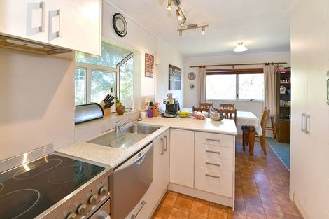 Photo of property in 80a Brian Crescent, Stanmore Bay, Whangaparaoa, 0932