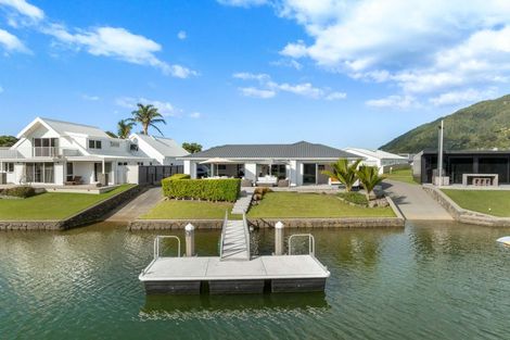 Photo of property in 105 Motu Hei, Pauanui, Hikuai, 3579