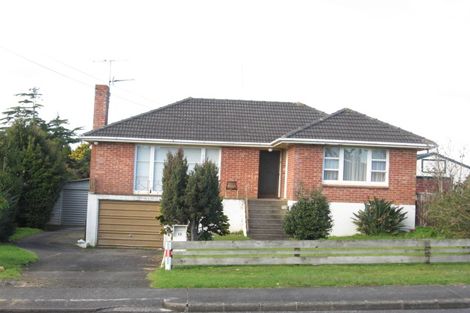 Photo of property in 12 Clayton Road, Manurewa, Auckland, 2102