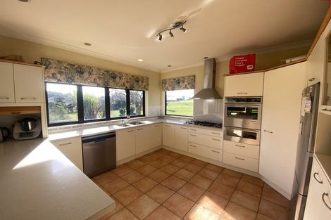 Photo of property in 98 Shakespeare Road, Waiuku, 2681