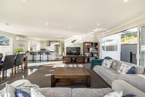 Photo of property in 20b Moohan Street, Wainuiomata, Lower Hutt, 5014