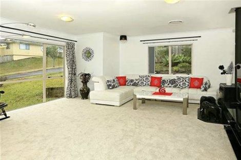 Photo of property in 4 Bibury Avenue, Henderson, Auckland, 0612