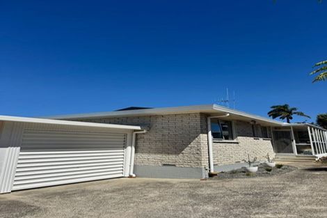 Photo of property in 2/42 Matua Road, Matua, Tauranga, 3110
