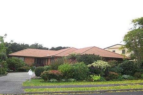 Photo of property in 18 Peretao Rise, The Gardens, Auckland, 2105