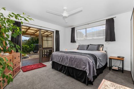 Photo of property in 35 Old Onerahi Road, Onerahi, Whangarei, 0110