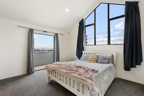 Photo of property in 62 Stanmore Bay Road, Stanmore Bay, Whangaparaoa, 0932