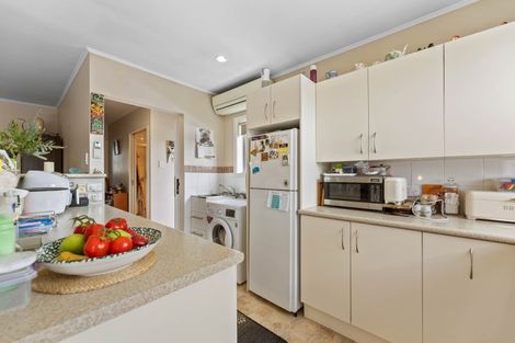 Photo of property in 35 Walnut Place, Tokoroa, 3420