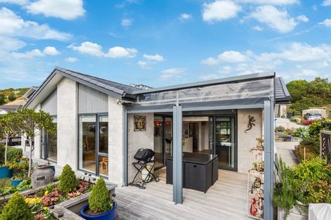 Photo of property in 24 Margaret Shields Avenue, Aotea, Porirua, 5024