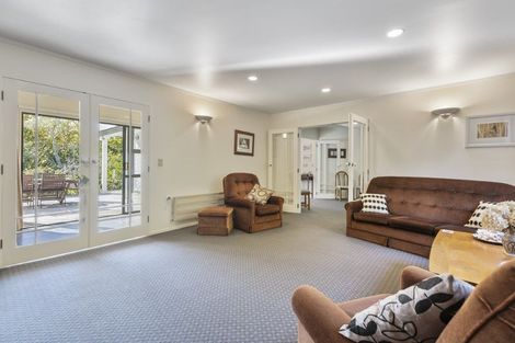 Photo of property in 60 Veale Road, Ridgewood, New Plymouth, 4371