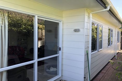 Photo of property in 19 Waitote Street, Castlecliff, Whanganui, 4501