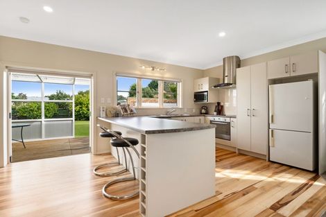 Photo of property in 13 Vardon Road, St Andrews, Hamilton, 3200