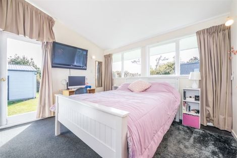 Photo of property in 3 Wilson Grove, Normandale, Lower Hutt, 5010