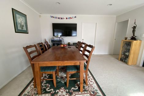 Photo of property in 84 Burswood Drive, Burswood, Auckland, 2013