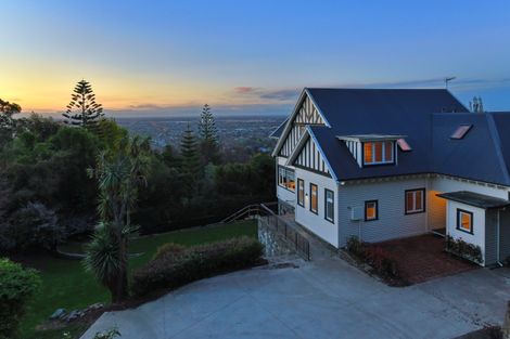 Photo of property in 103 Hackthorne Road, Cashmere, Christchurch, 8022