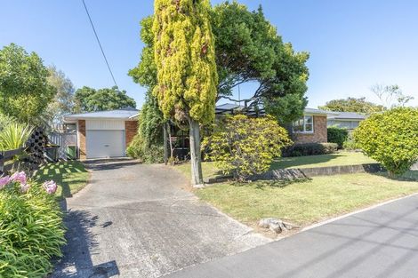 Photo of property in 9 Gerrand Place, Chedworth, Hamilton, 3210