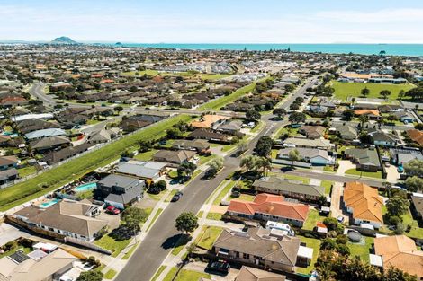 Photo of property in 151 Evans Road, Papamoa Beach, Papamoa, 3118