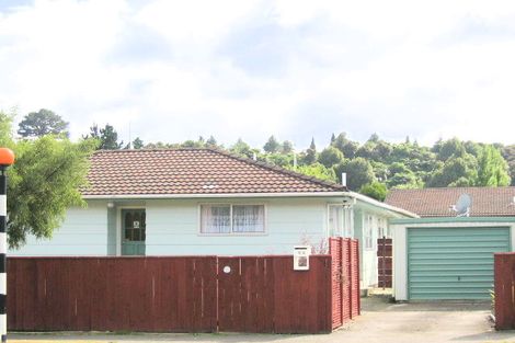 Photo of property in 2/15 Gemstone Drive, Birchville, Upper Hutt, 5018
