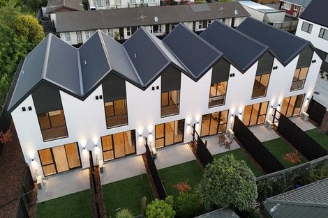 Photo of property in 9/29 Main Road South, Sockburn, Christchurch, 8042