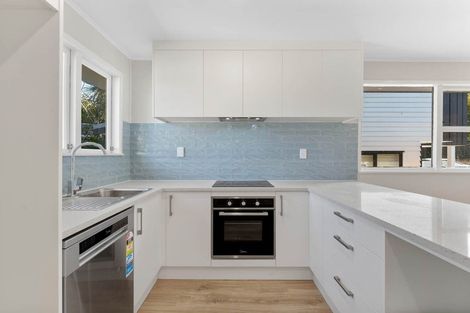 Photo of property in 76 Salamanca Road, Sunnynook, Auckland, 0620