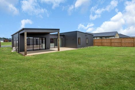 Photo of property in 25 Kapiakauri Road, One Tree Point, 0118