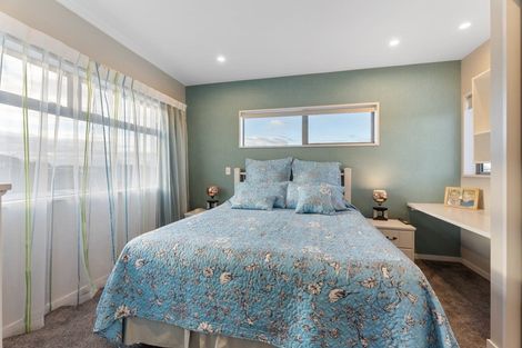 Photo of property in 2 Awarua Road, Pegasus, 7612