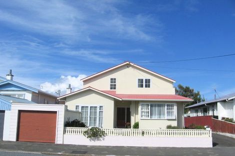 Photo of property in 12 Torridon Road, Miramar, Wellington, 6022