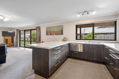 Photo of property in 63 Shields Street, Clyde, 9330