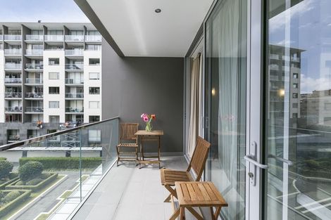 Photo of property in Sanctum Apartment, 10 Ebor Street, Te Aro, Wellington, 6011