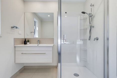 Photo of property in 2 Haka Way, Papamoa, 3118