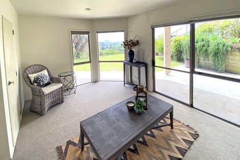 Photo of property in 8 Tautara Place, Ohauiti, Tauranga, 3112