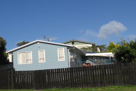 Photo of property in 58 Grays Road, Camborne, Porirua, 5026