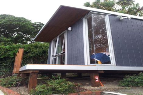 Photo of property in 66 Kelburn Parade, Kelburn, Wellington, 6012