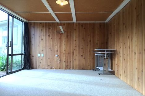 Photo of property in 6 Vanbrugh Place, Bucklands Beach, Auckland, 2014