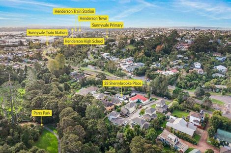 Photo of property in 38 Sherrybrooke Place, Sunnyvale, Auckland, 0612