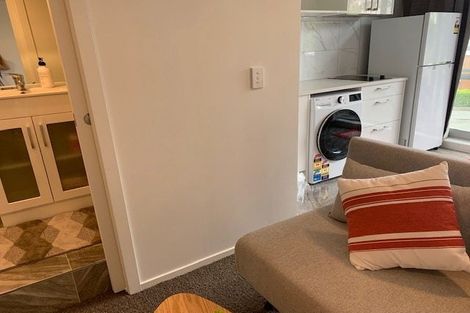 Photo of property in 8 Kopiko Way, Brooklyn, Wellington, 6021