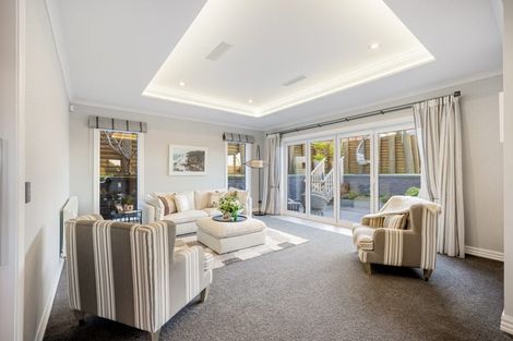 Photo of property in 6 Rushden Rise, Westmorland, Christchurch, 8025