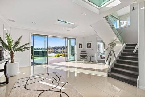 Photo of property in 37 Oakgrove Drive, Rangiora, 7400