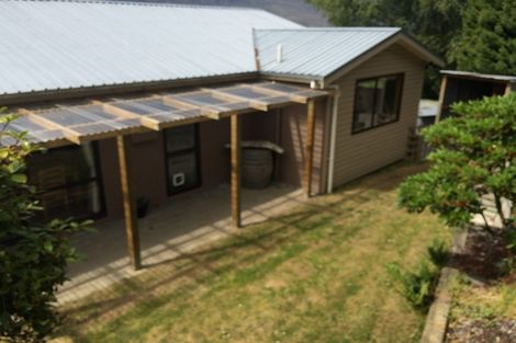 Photo of property in 12 Caples Place, Fernhill, Queenstown, 9300