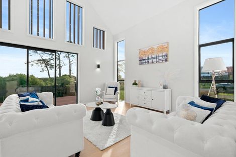 Photo of property in 28 Catalina Avenue, Rosehill, Papakura, 2113