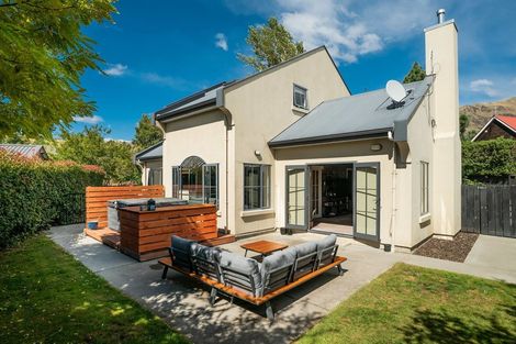 Photo of property in 25 Meadowstone Drive, Wanaka, 9305