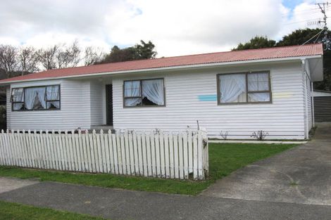 Photo of property in 322 Wellington Road, Wainuiomata, Lower Hutt, 5014