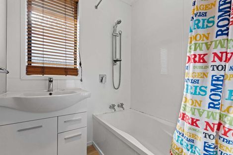 Photo of property in 3 Crystal Place, Pukehangi, Rotorua, 3015